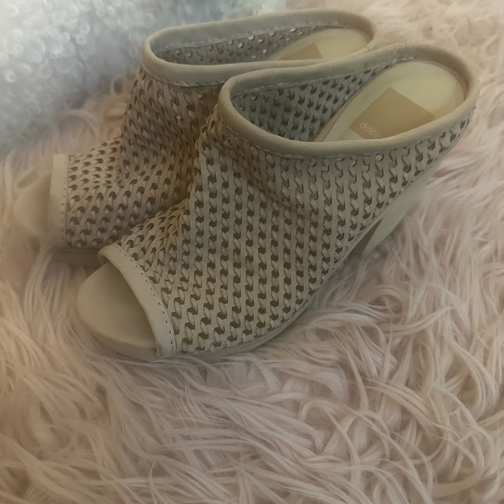 Dolce Vita Nude Platform Wooden Heel - Picture 3 of 7